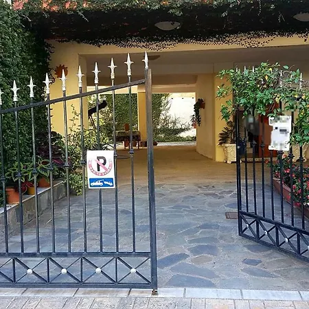 Cozy Studio In Trikala Center With Private Parking! Exteriér fotografie