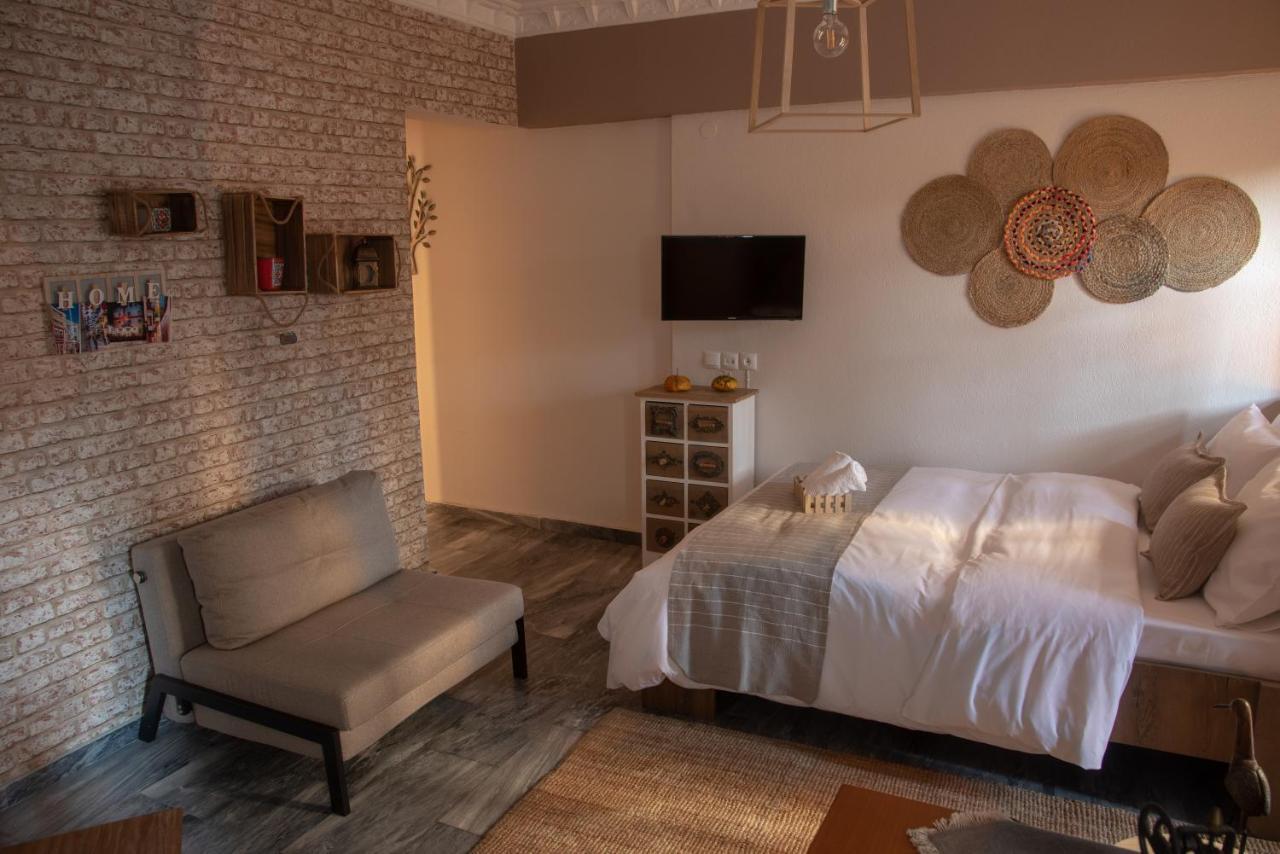 Cozy In Center With Private Parking! Apartment *